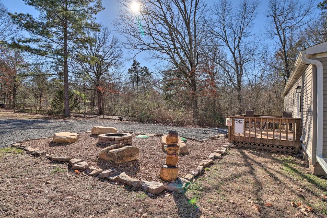 Lakefront Greers Ferry Cabin With Covered Boat Slip! Fairfield Bay Exterior photo